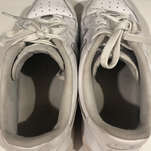 Nike Air Force 1 - Picture 8 of 10